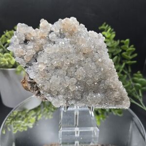 Calcite W Hematite Inclusions